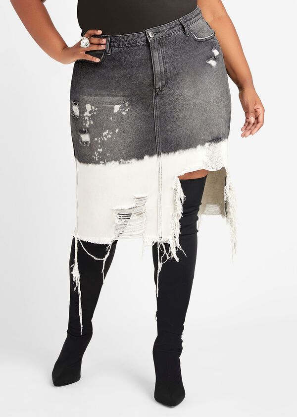 Distressed Dip Dye Denim Skirt Size: 4XL