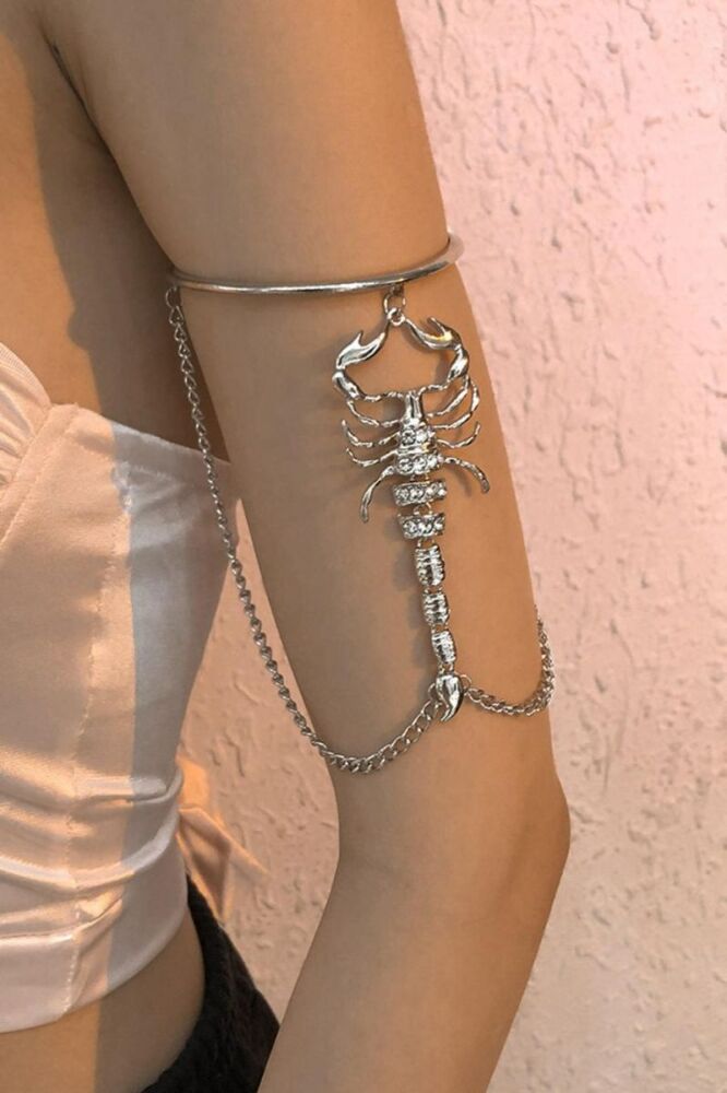 Silver Metal/Rhinestone Scorpion Arm Chain (length: 15cm)