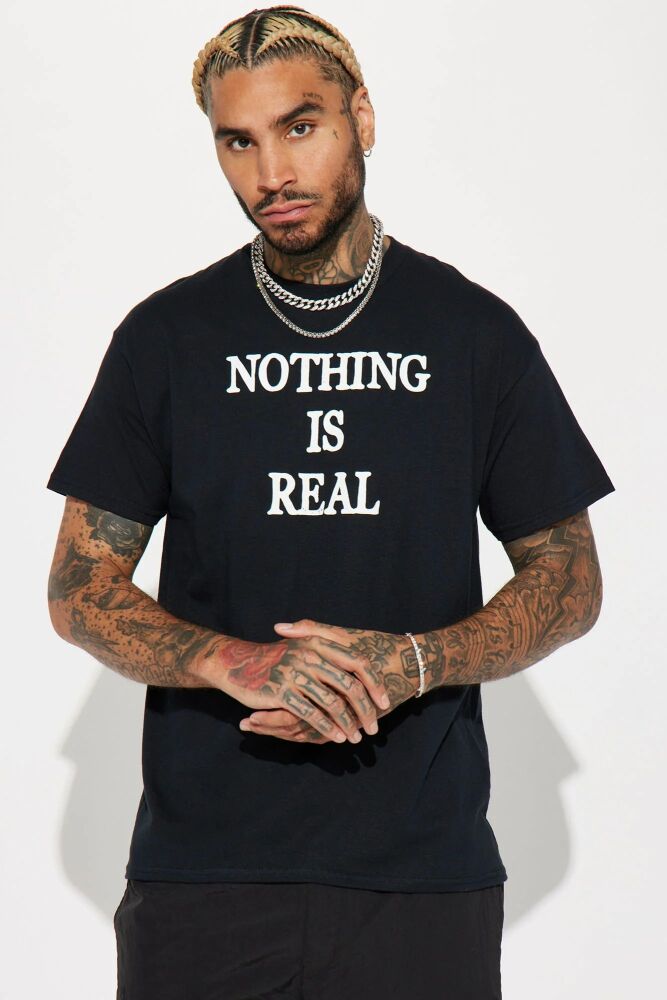 Nothing Is Real Black Short Sleeve T-Shirt Size: M
