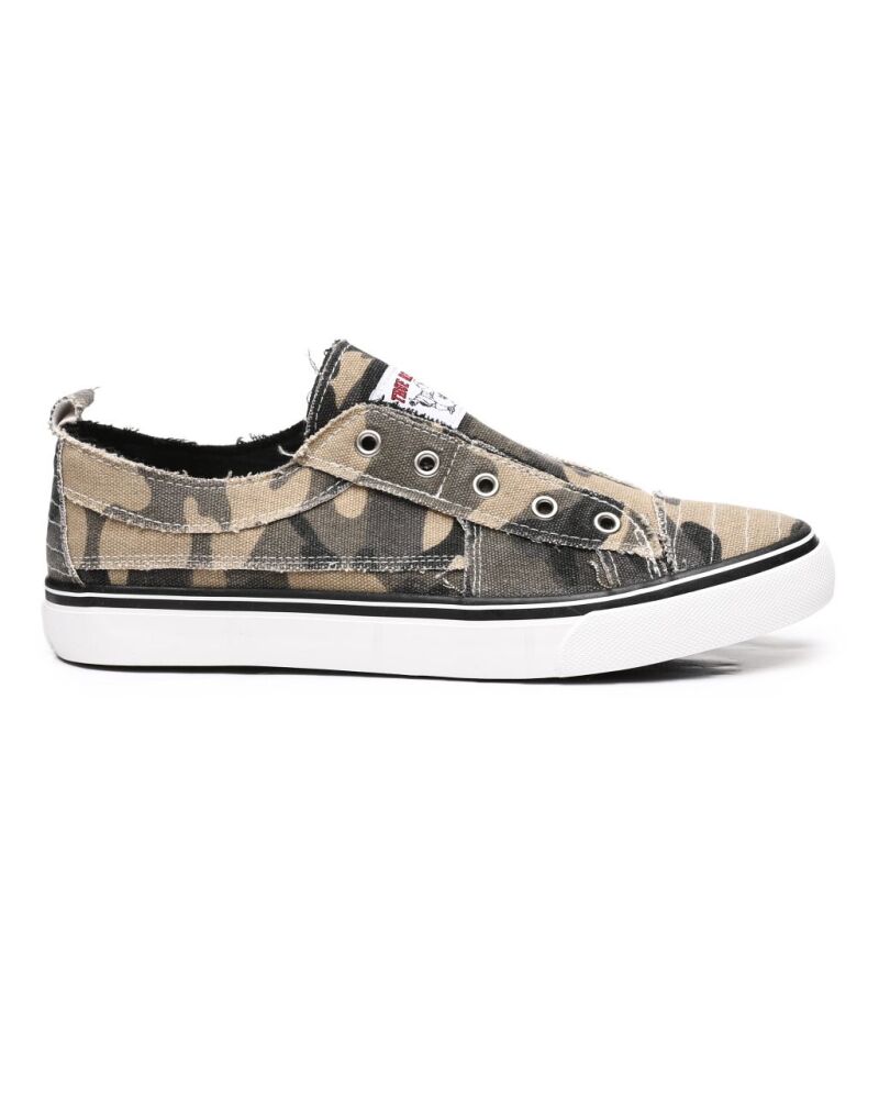 Camo Sneakers Size: 9.5