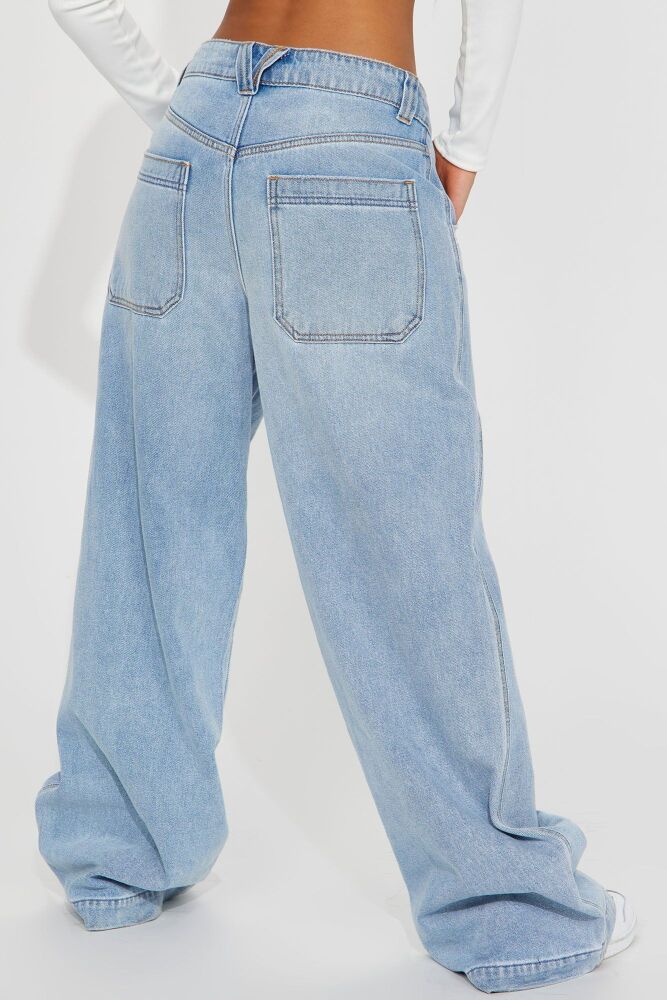 Size: 7-M Vintage Blue Wash Baggy Wide Leg Jean
