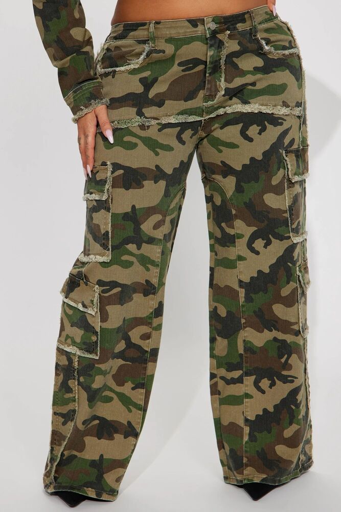 Camouflage Stretch Cargo Jeans