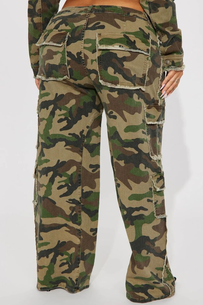 Camouflage Stretch Cargo Jeans