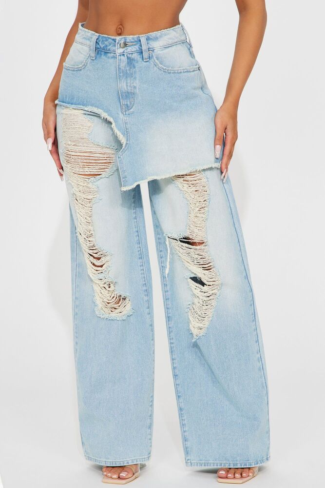 Size: 5-S Detail Ripped Light Wash Non-Stretch Wide Leg Jean