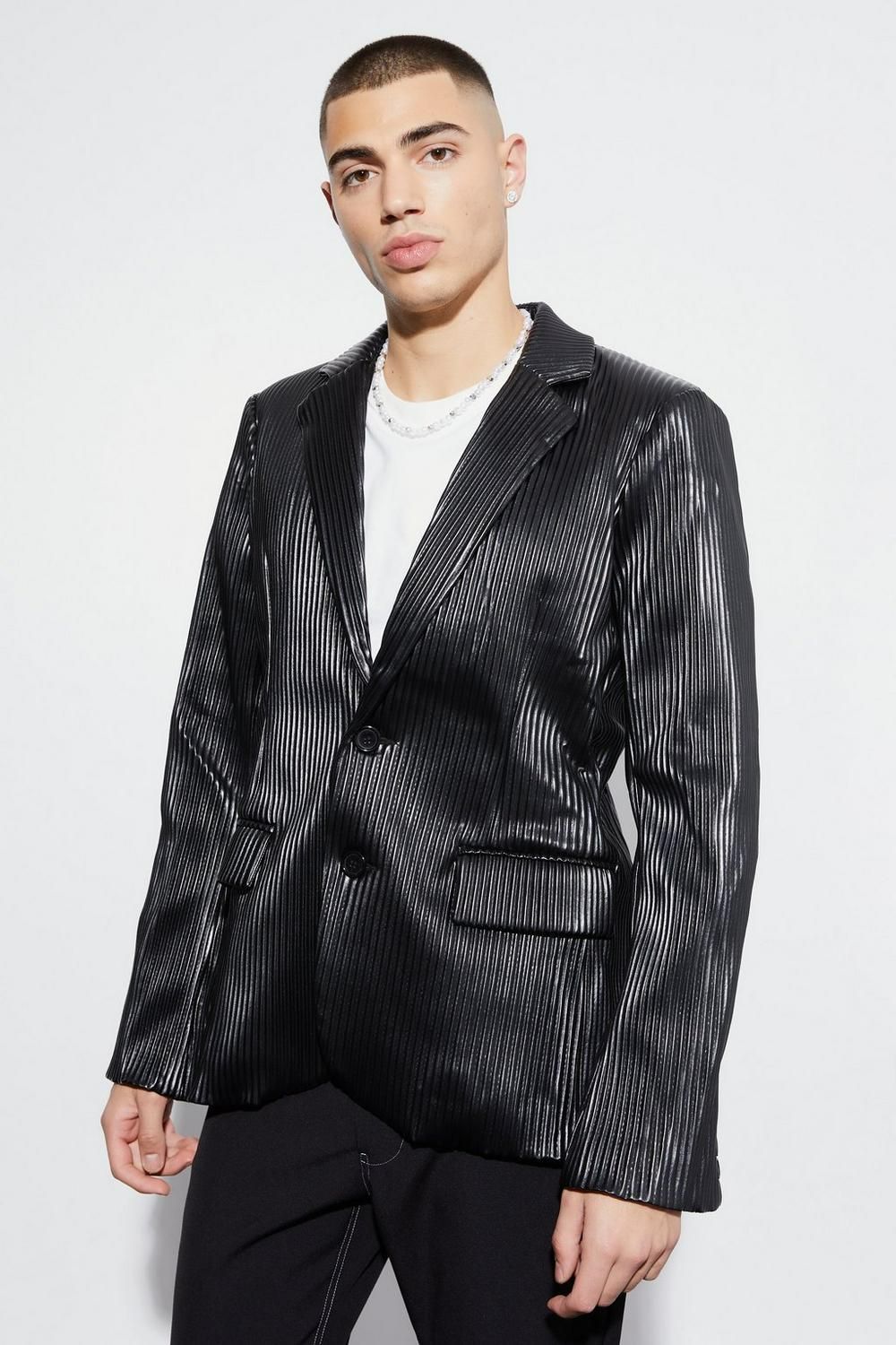 Size: 40 Black Slim PU-Leather Pleated Suit Jacket