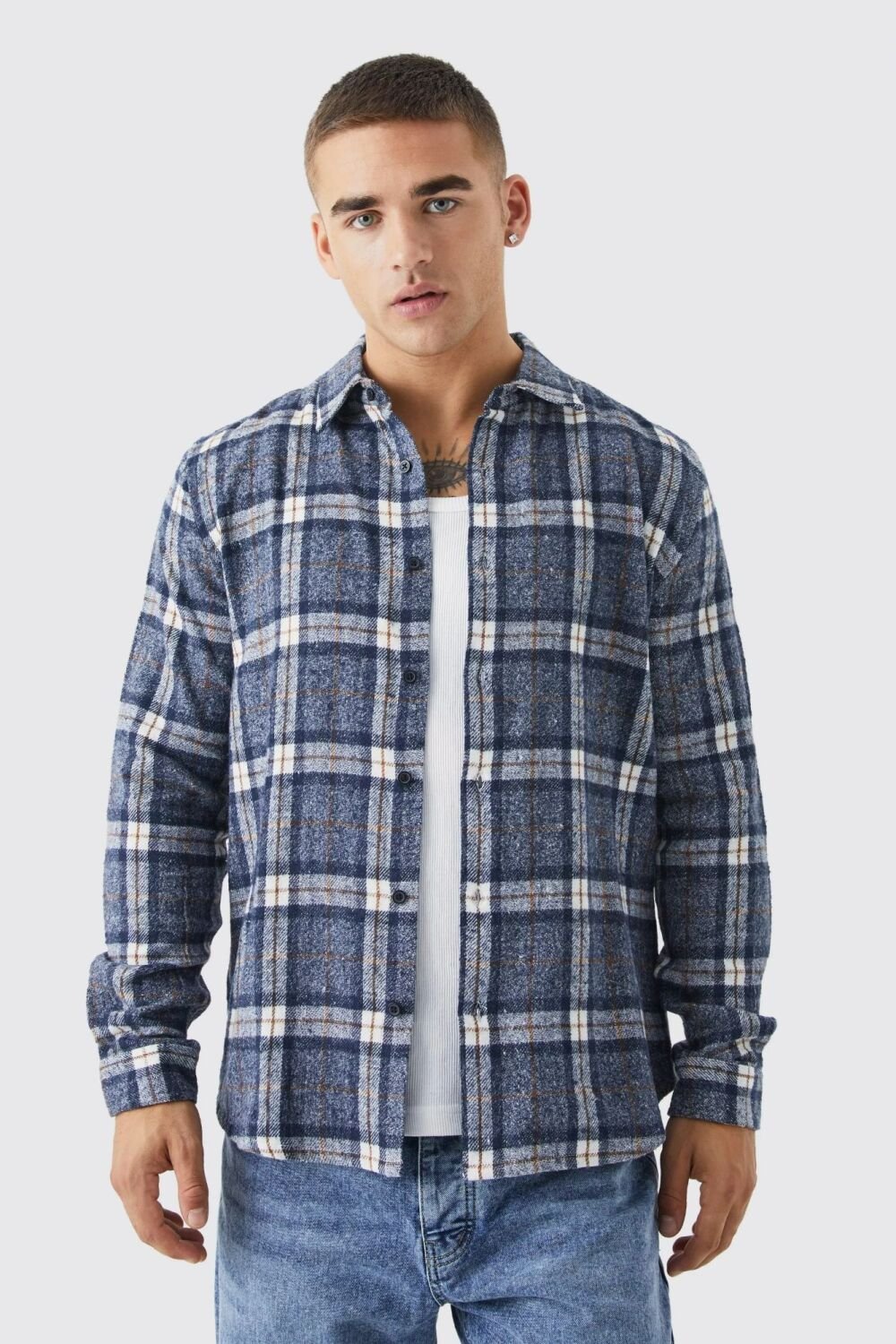 Size: M Long Sleeve Plaid Button-Down Flannel Shirt Size: M