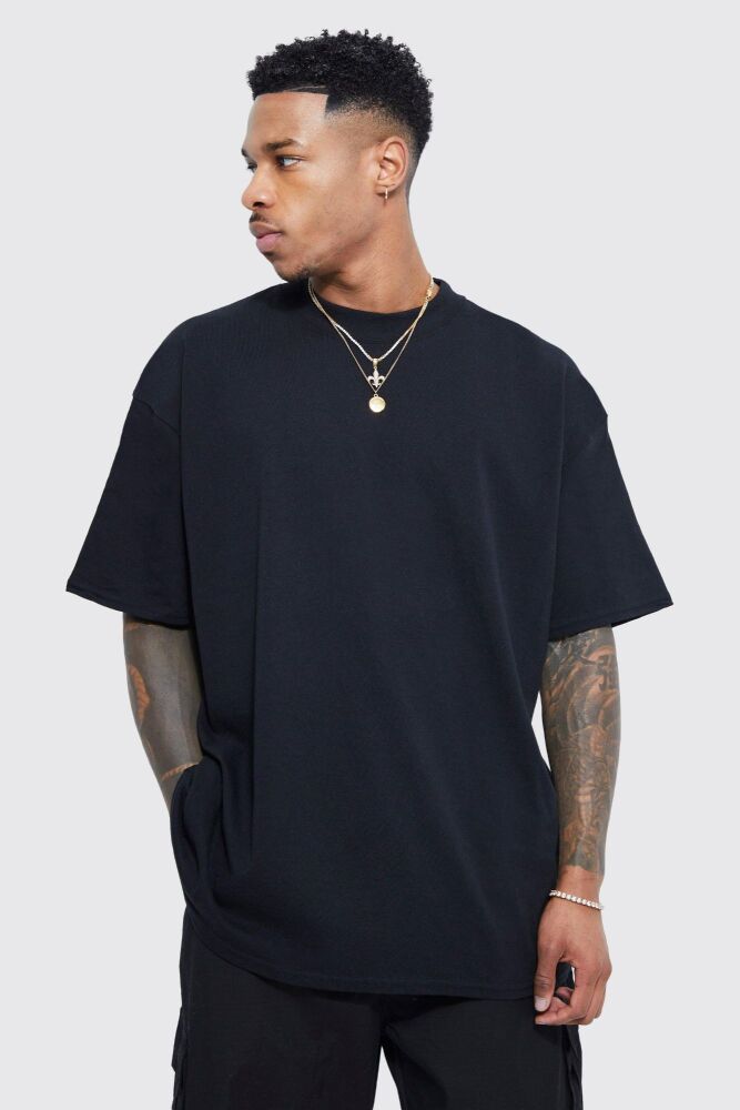 Size: XS Black Oversized Bandana Graphic T-shirt
