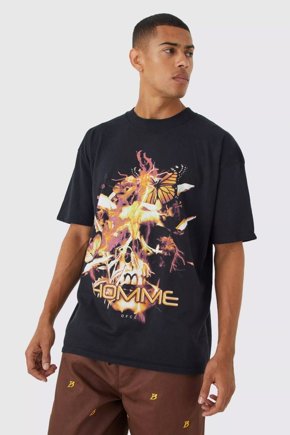 Size: S Black Oversized Skull Graphic T-shirt