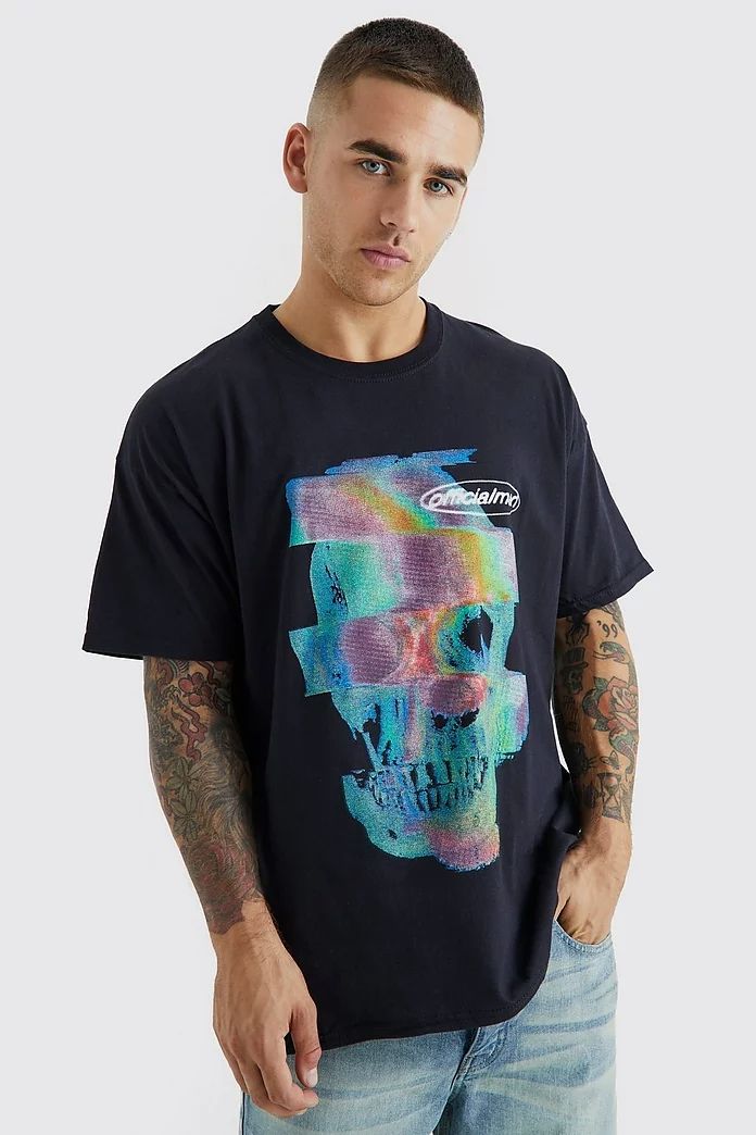 Size: S Black Distorted Skull Graphic T-Shirt