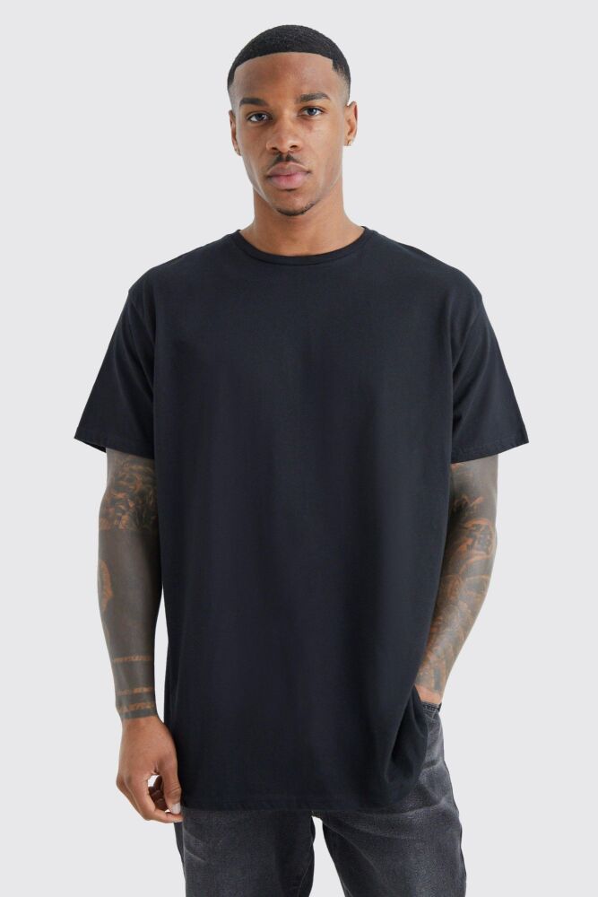 Size: M Black Oversized Limited Edition Graphic T-shirt