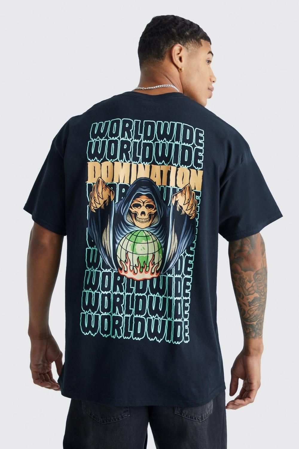 Oversized Worldwide Graphic T-shirt Size: XS