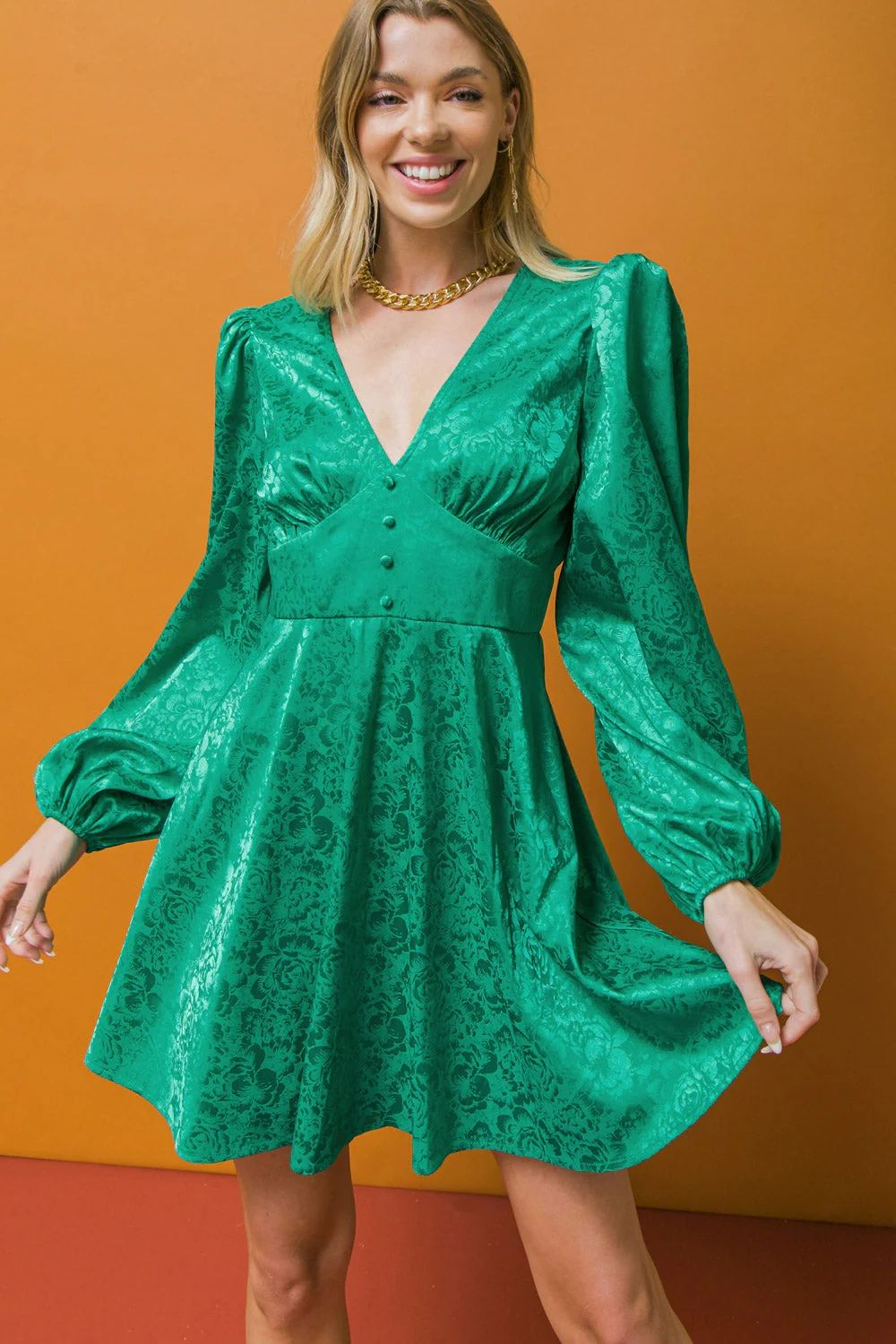 Green Silky Floral Texture Buttons Accent Dress Size: S SKU: A099099