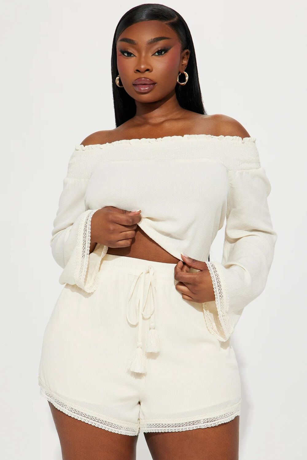 Off-Shoulder Long Sleeve Two-Piece Short Set Size: 3XL