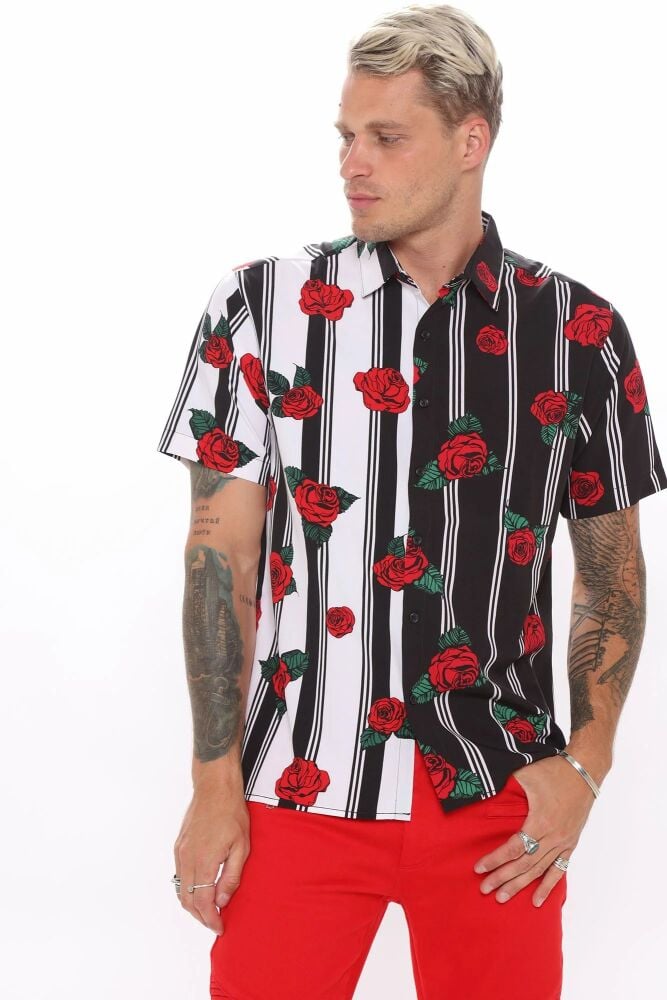 Striped Rose Print Short Sleeve Shirt Size: L SKU: 24567893