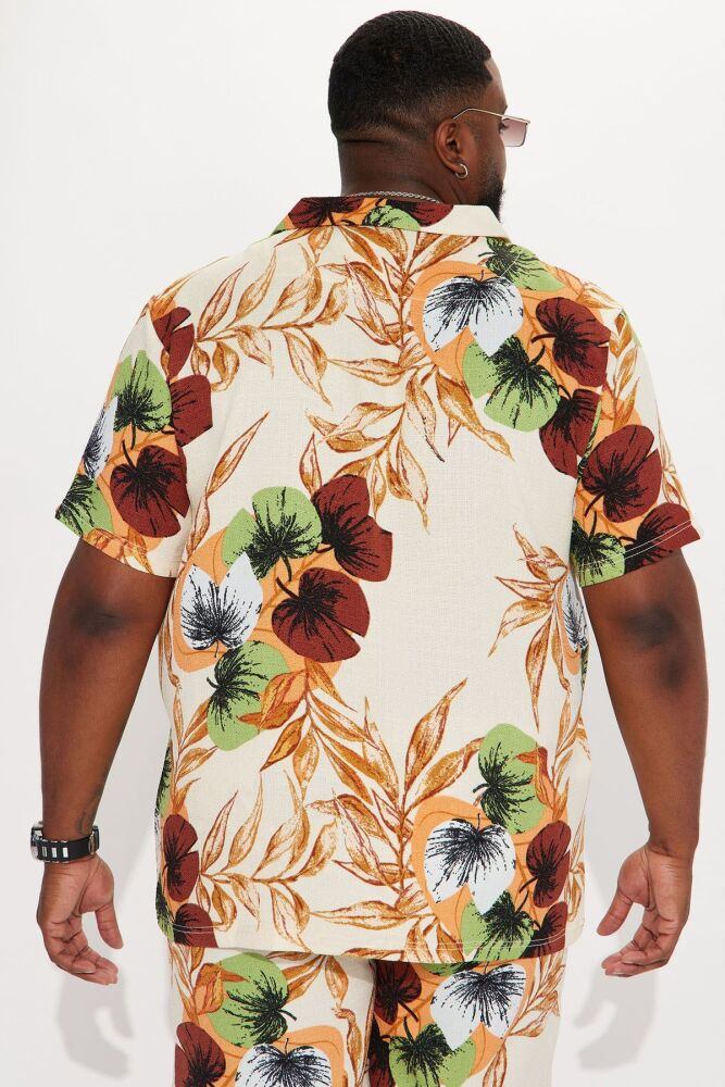Floral Multi Print Short Sleeve Button Up Shirt Size: 2XL SKU: 1098768
