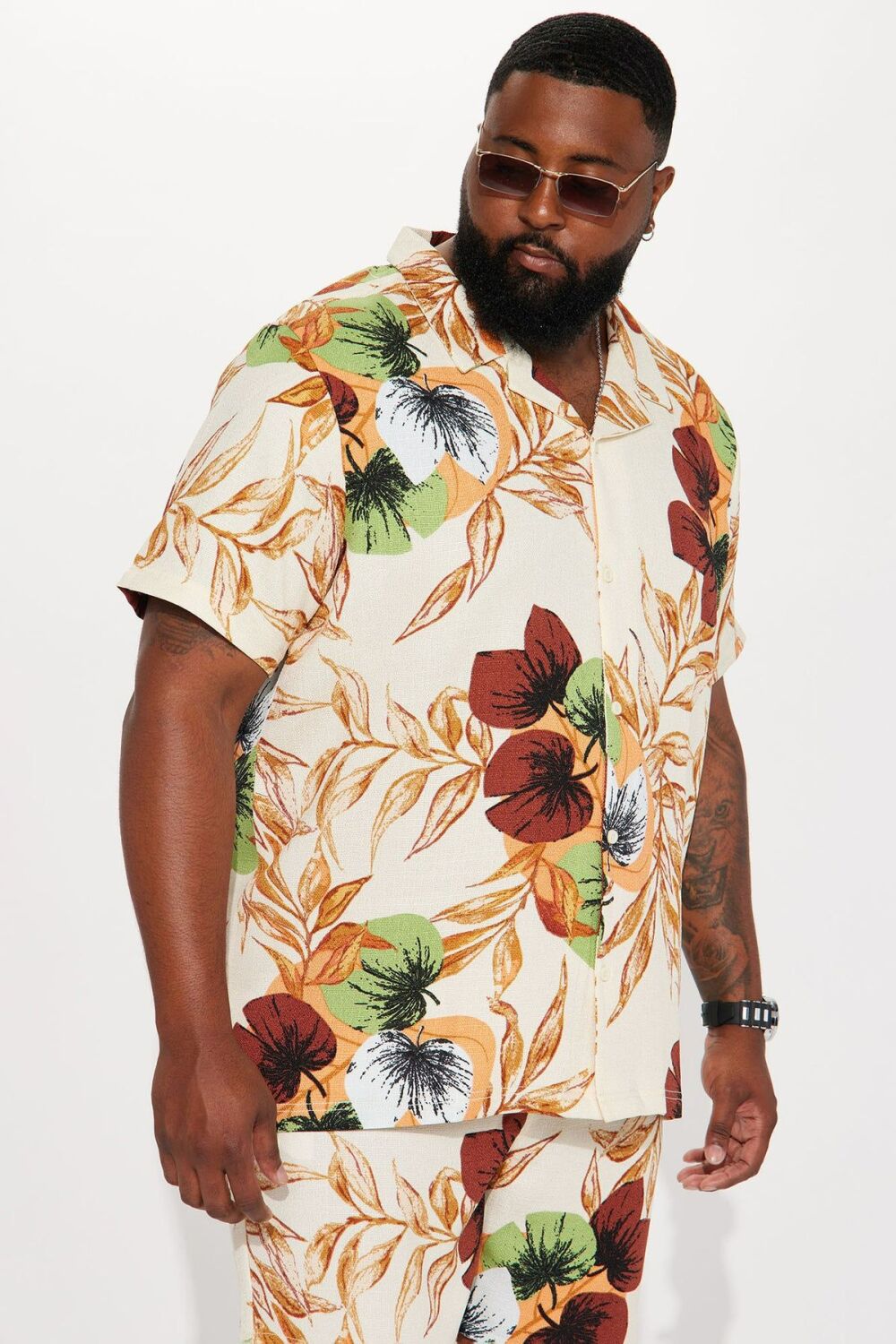 Floral Multi Print Short Sleeve Button Up Shirt Size: 2XL SKU: 1098768
