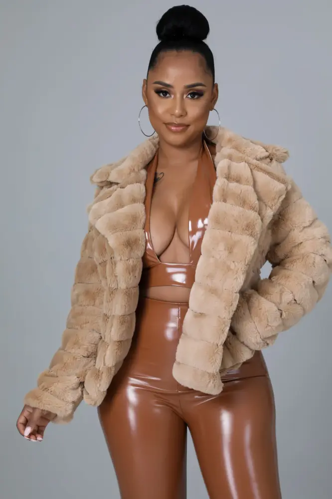 Snuggle Comfort Taupe Jacket Size: M SKU: X076891