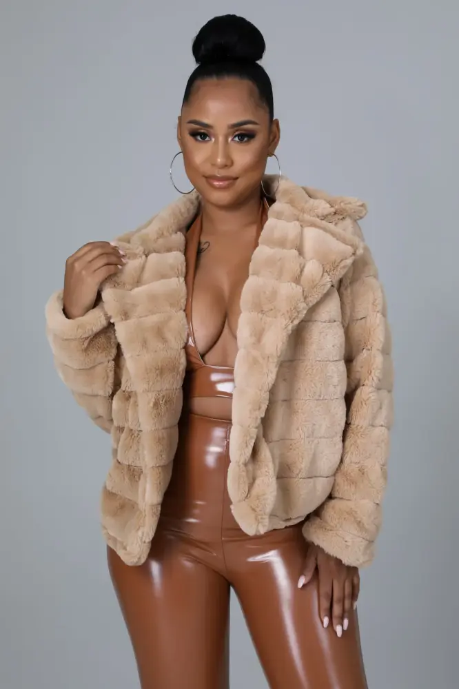 Snuggle Comfort Taupe Jacket Size: M SKU: X076891