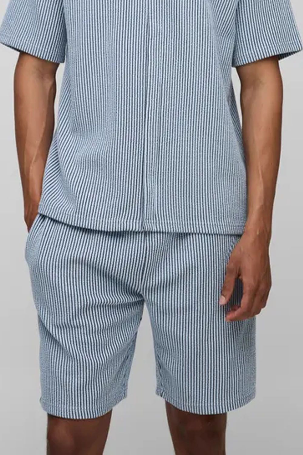 Oversized Light Blue Two-Tone Ribbed Jersey Shorts Size: L SKU: B90H900