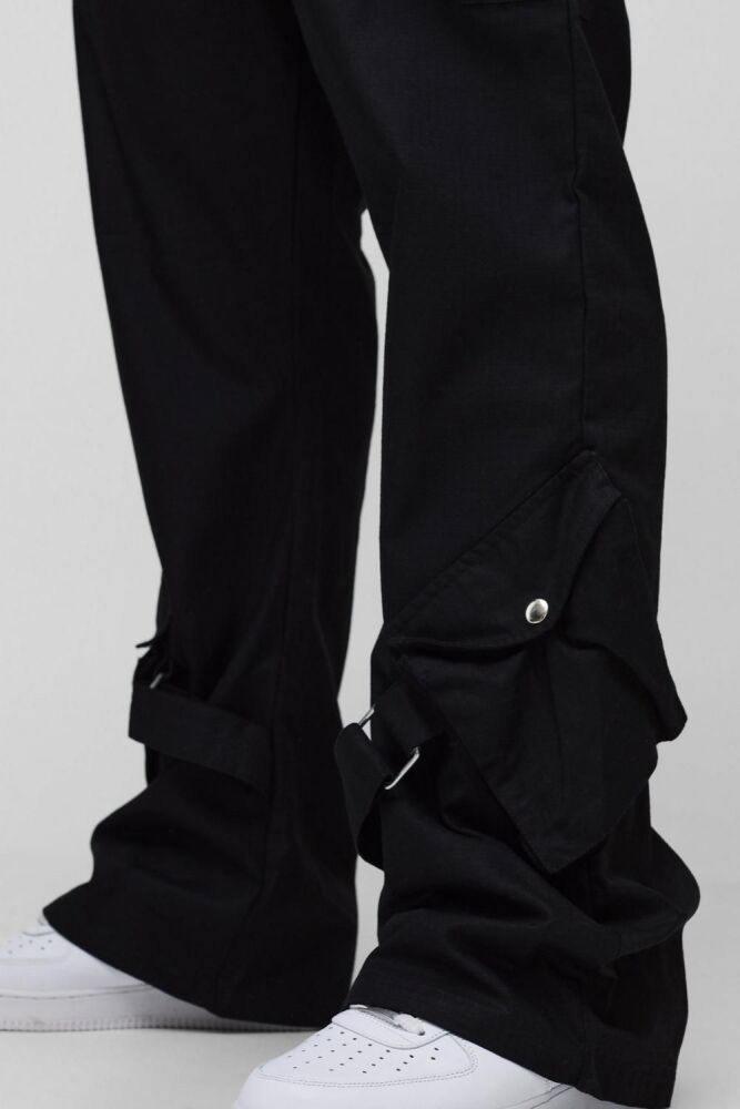COMING SOON! Black Buckle-Hem Wide-Leg Jeans Size: 42 SKU#: L493672