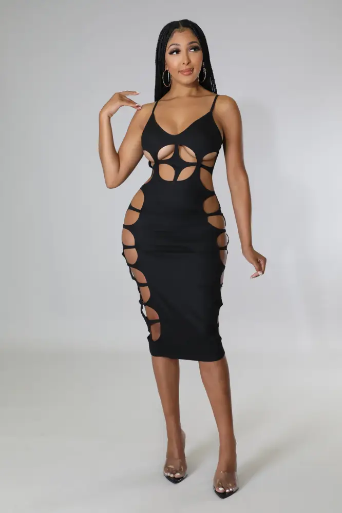 Black Cut-Out Bodycon Midi Dress Size: L SKU: C98021V