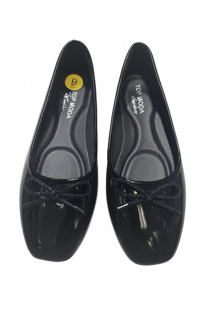 Women’s Black Patent Ballet Flats Size: 9 SKU: 6785955