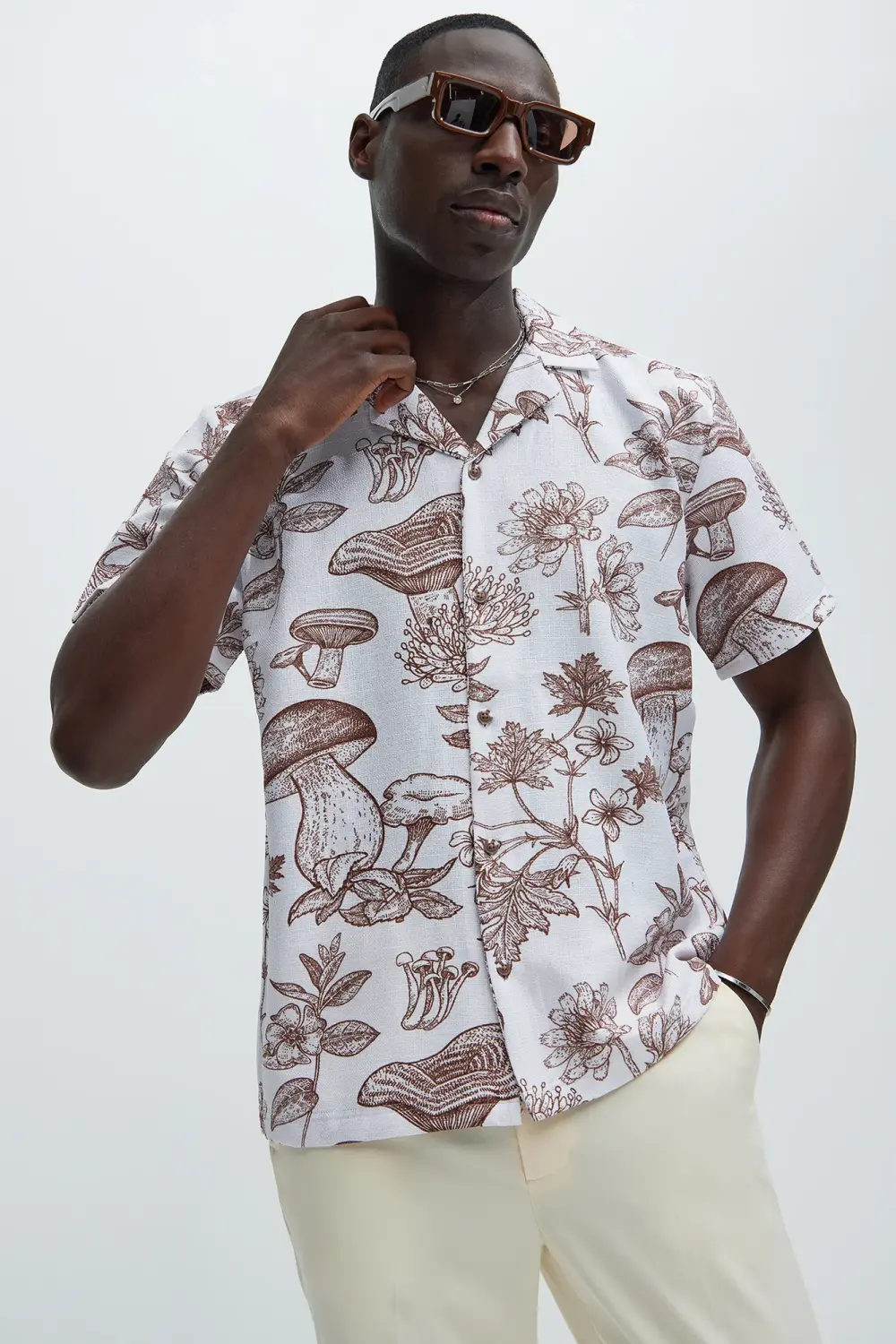 Linen Mushroom Garden Print Shirt Size: M SKU: 0B98022