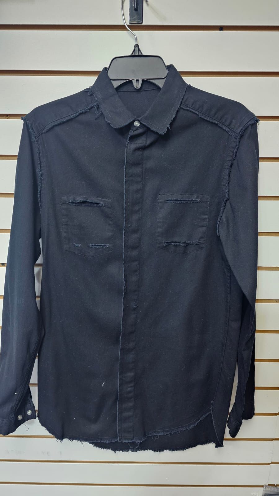 Black Heavyweight Woven Frayed Hem Shirt Size: S SKU: 0H980911