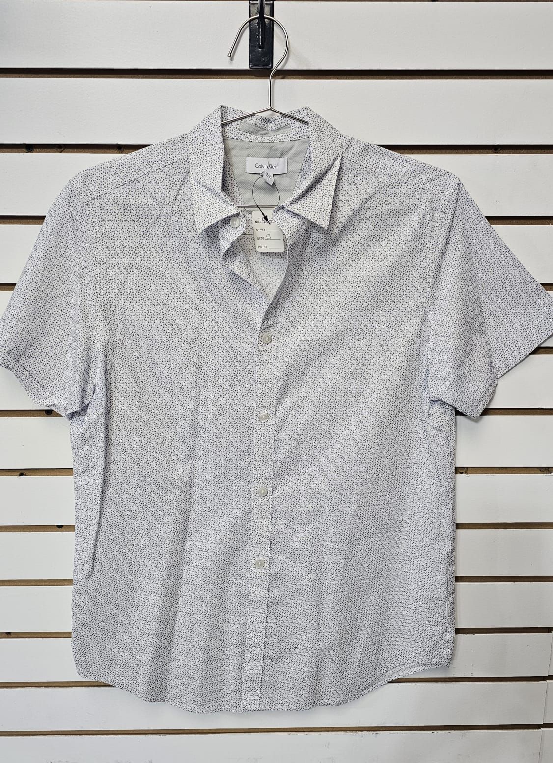 Calvin Klein Minimal Print Short Sleeve Shirt Size: S SKU: 7H869P0