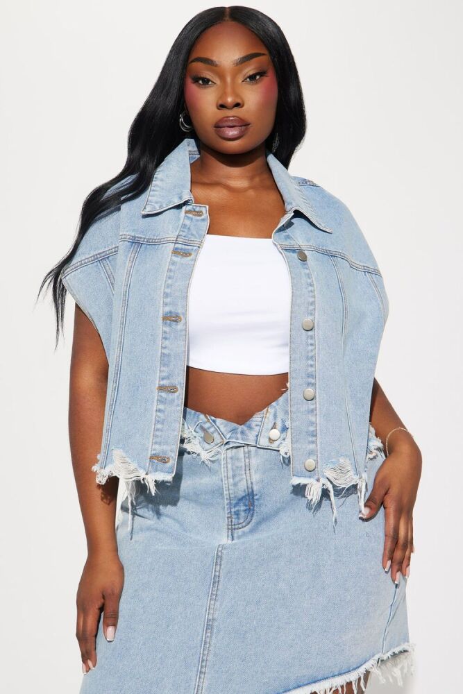 Light Wash Denim Jacket Size: 2XL