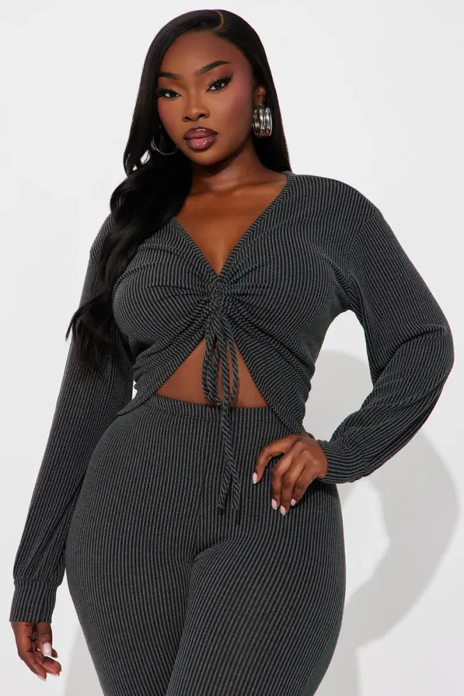 Charcoal Capri Pant Set Size: 2XL SKU: G768690