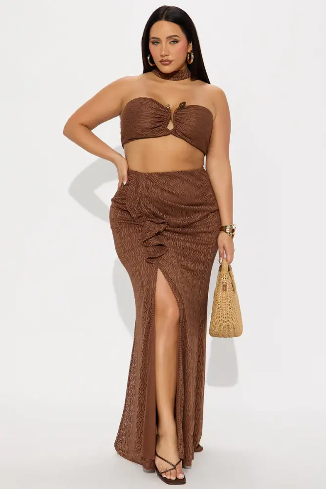 Savanna Escape Crochet Brown Maxi Skirt Set Size: 3XL SKU: 768G009