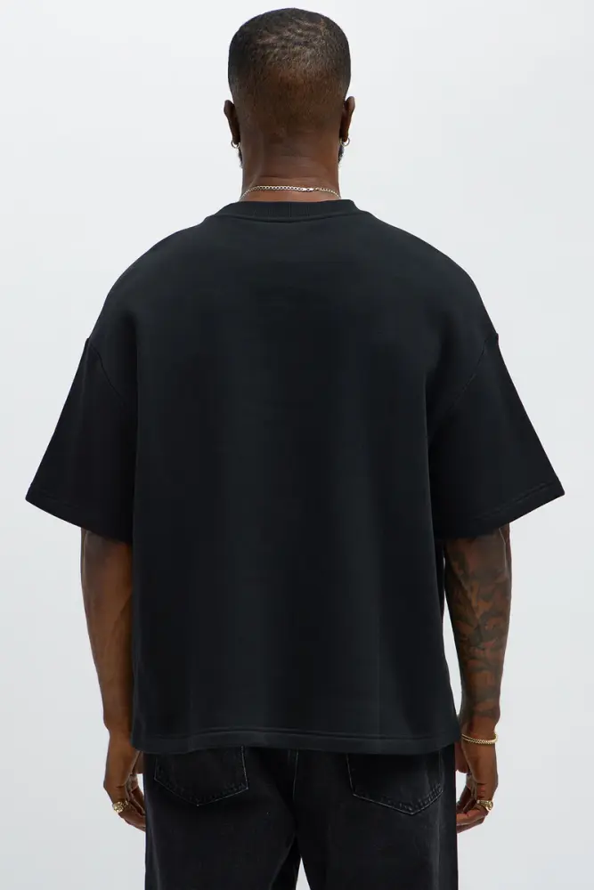 Black Oversized Crusader Printed Short Sleeve Tee Size: L SKU: 1DTRY56