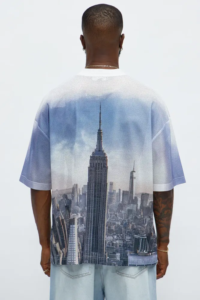 Multi Color Regular Fit New York Print T-shirt Size: L SKU: 879007X