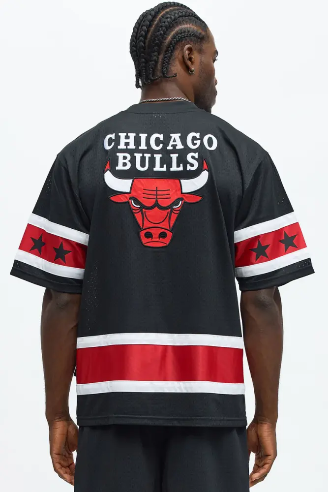 Chicago Bulls Print Boxy Short Sleeve Tee SKU: 657G990