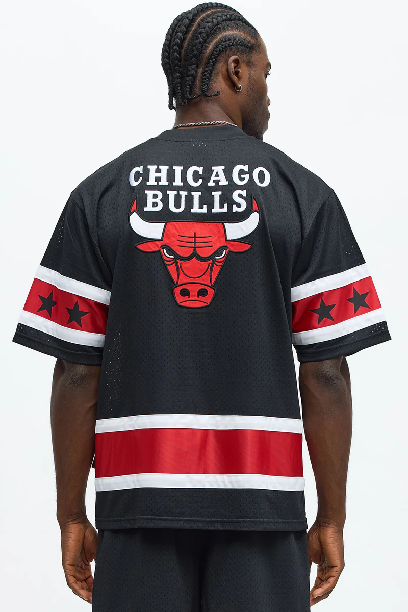 Chicago Bulls Print Boxy Short Sleeve Tee SKU: 657G990