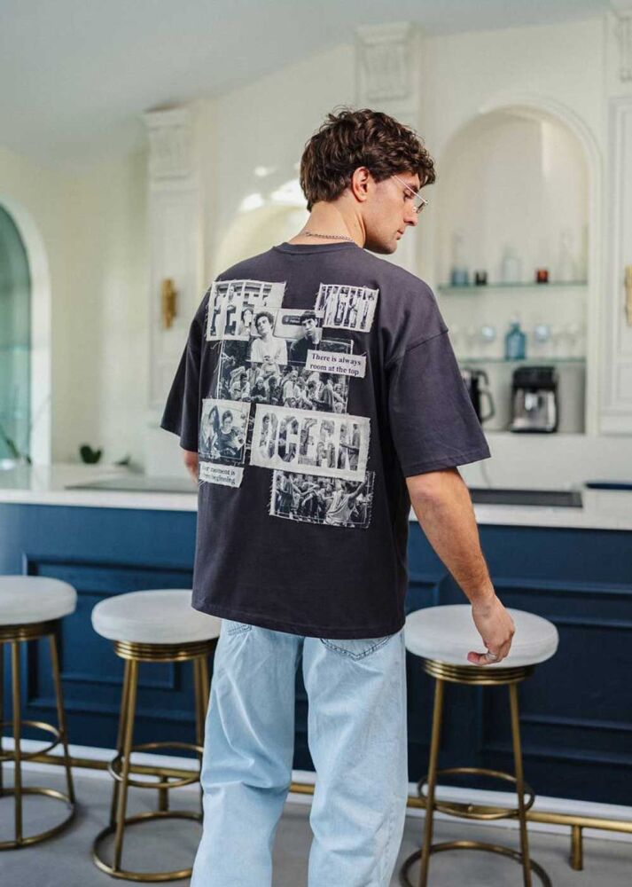 Grey Oversized Vintage Print Streetwear Size: XL SKU: 5675V56