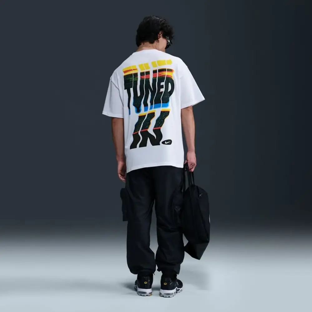 Nike Sportswear Multicolor Tee Size: L SKU: U879711