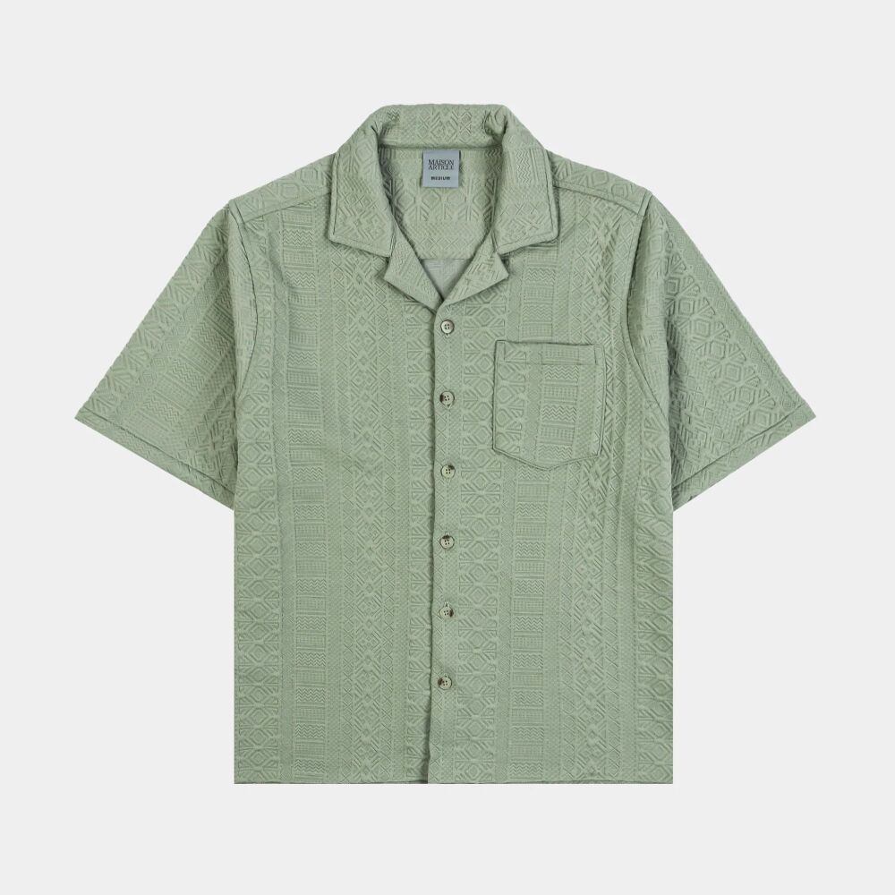 Ornate Jacquard Button Up Short Sleeve Size: L SKU: 98019U7