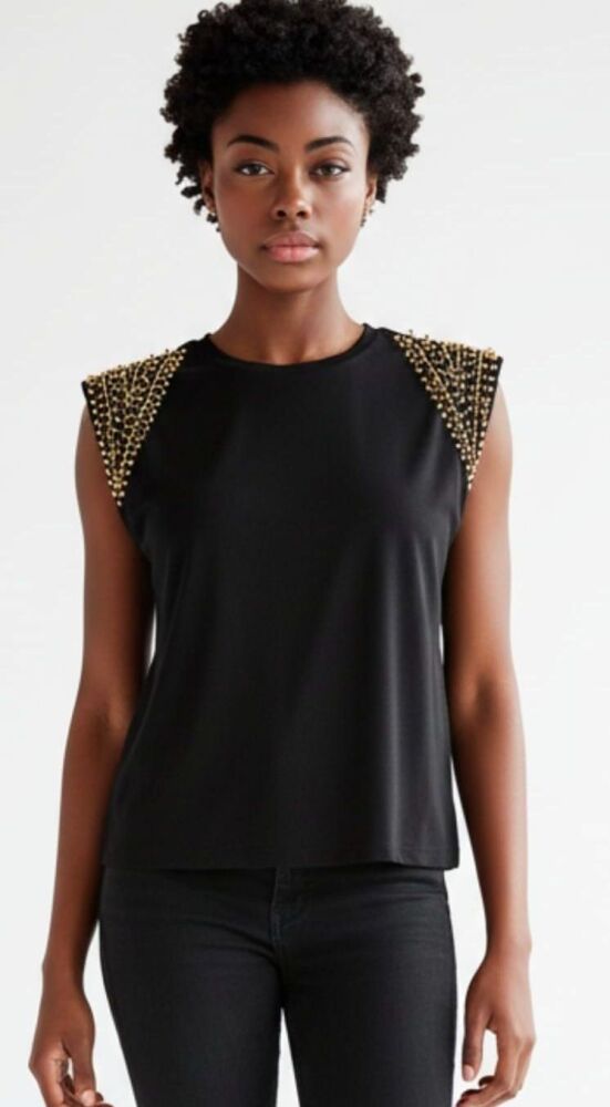 Black Padded Detail Relaxed Fit Crew Neck T-Shirt Size: L SKU: Q067891