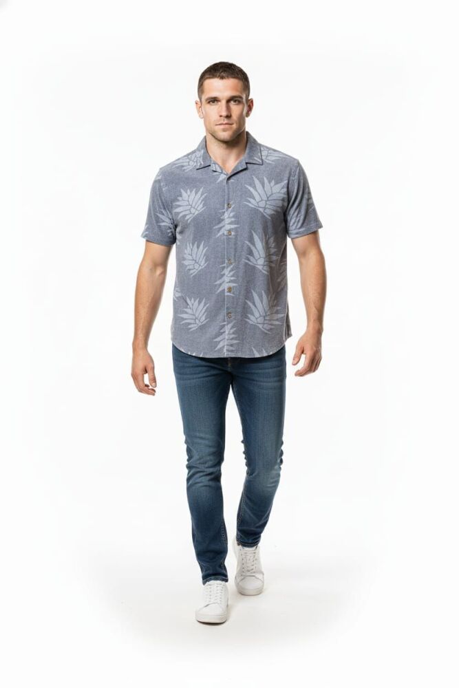 Malibu Grey Leaf Print Camp Shirt Size: M SKU: 6571120