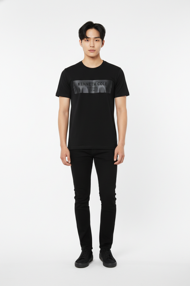 Kenneth Cole Black Graphic T-Shirt Size: M SKU: 6711902