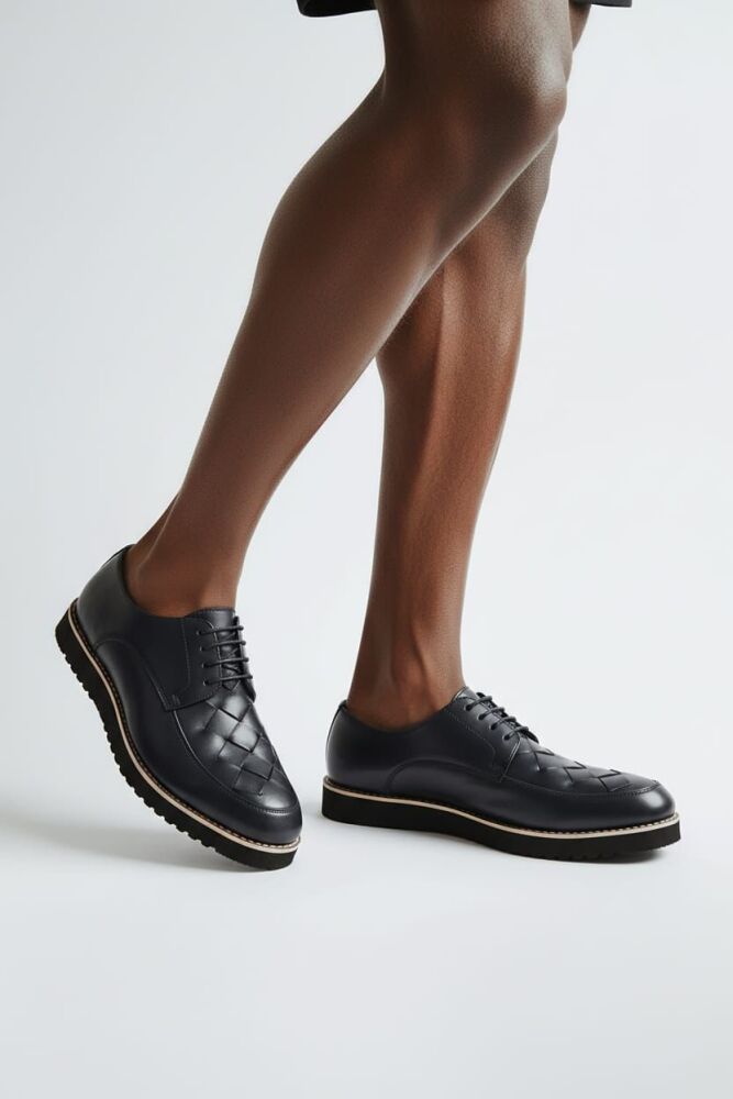 Shoes By Truffle Collection Black Faux Leather Size: 9