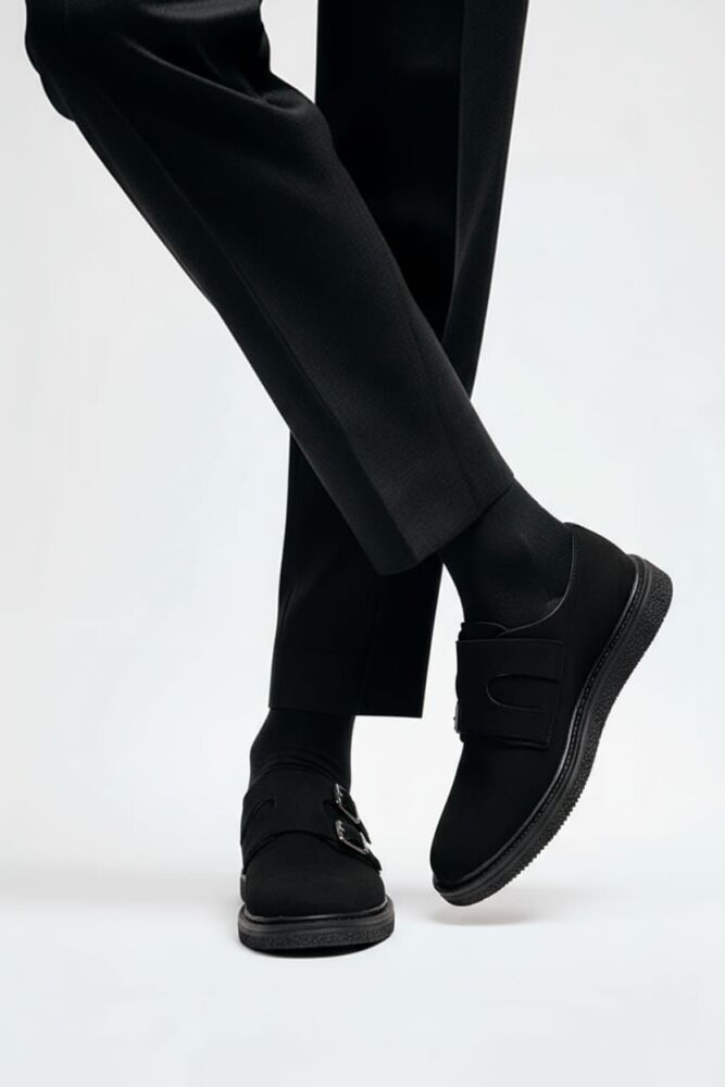 Shoes By Truffle Collection Wide Fit Faux Leather Size: 9