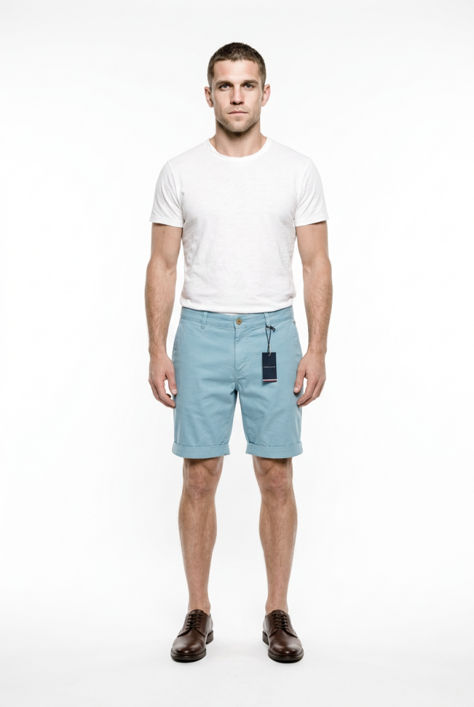 Tommy Jeans Classic Sky-Blue Chino Shorts Size: 33 SKU: 4002131