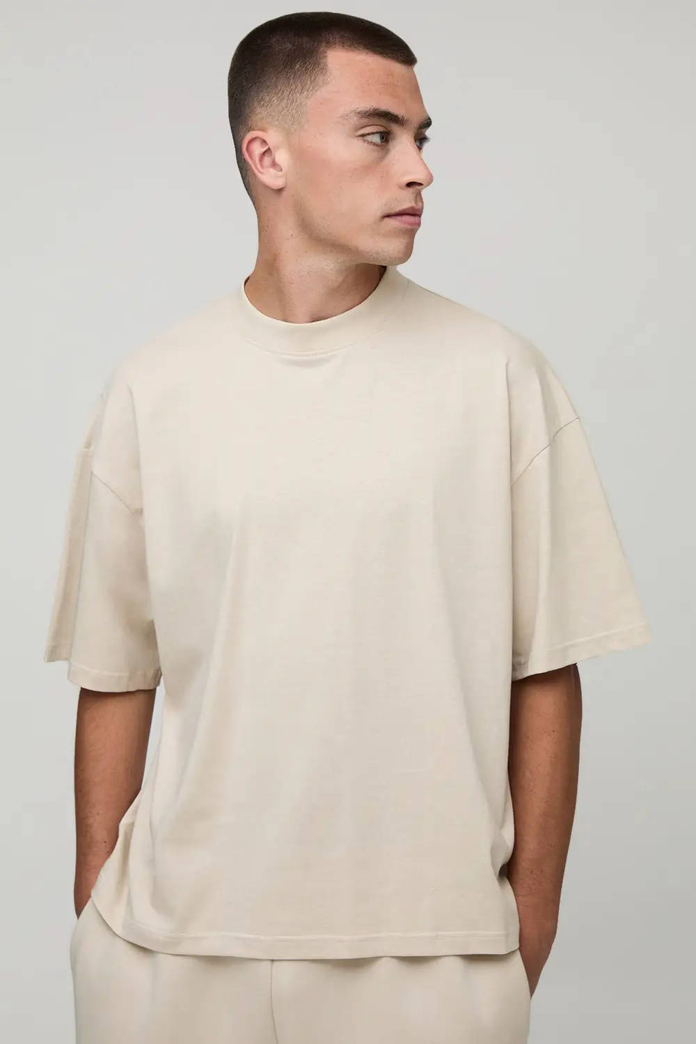 Basic Oversized Boxy Extended Neck T-shirt Size: M SKU: L081257