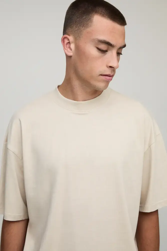 Basic Oversized Boxy Extended Neck T-shirt Size: M SKU: L081257