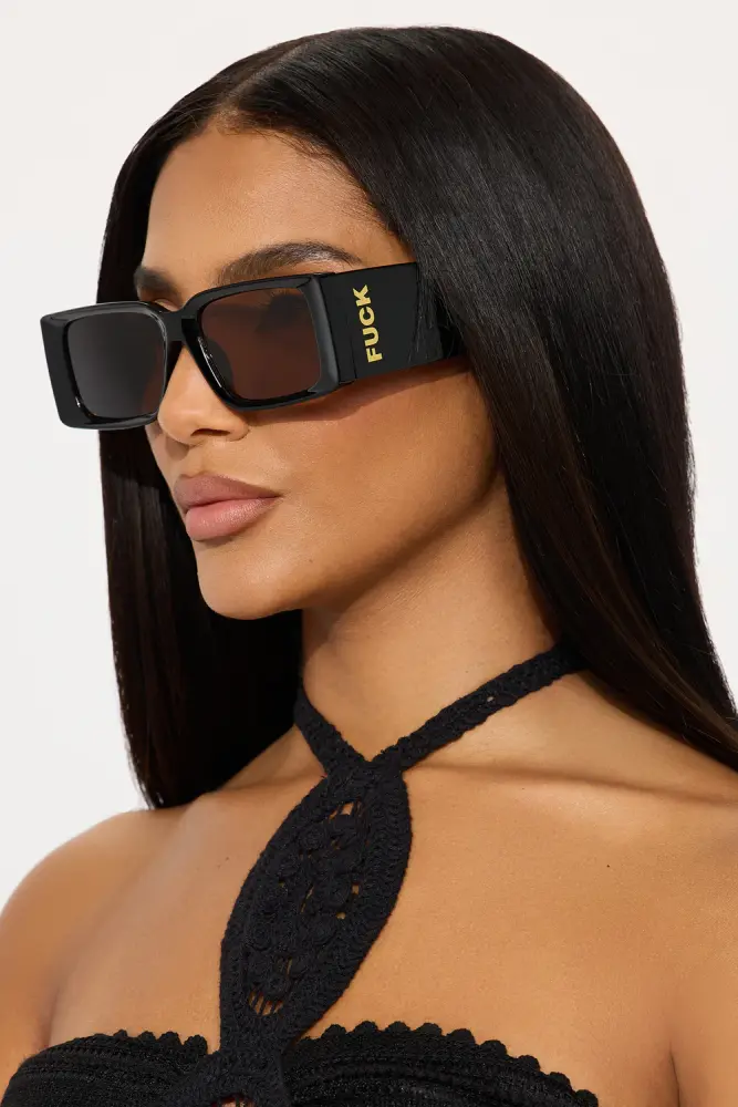 Black Square Lens Sunglasses Size: OS SKU: 01L28324