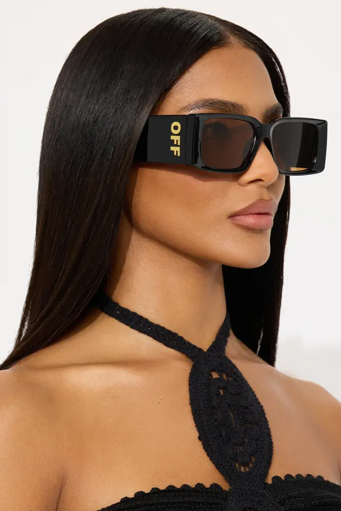 Black Square Lens Sunglasses Size: OS SKU: 01L28324
