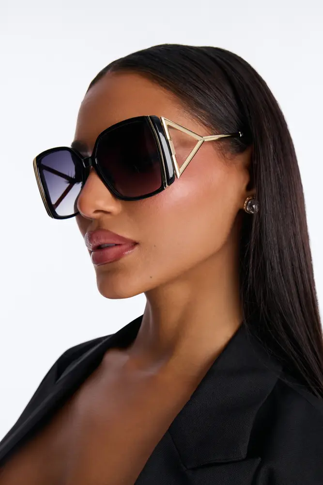 Black Time Square Sunglasses Size: OS SKU: L0L25322